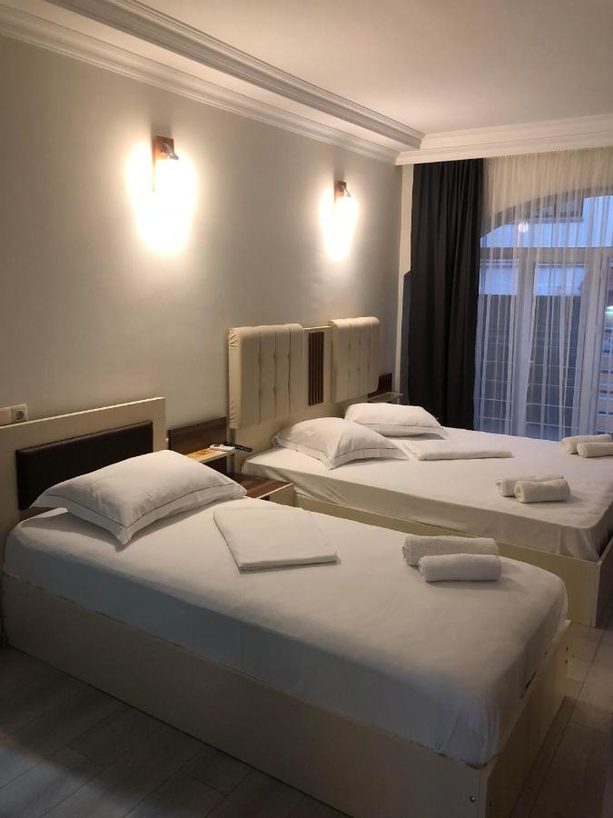 Hotel Dolphin Батуми Экстерьер фото